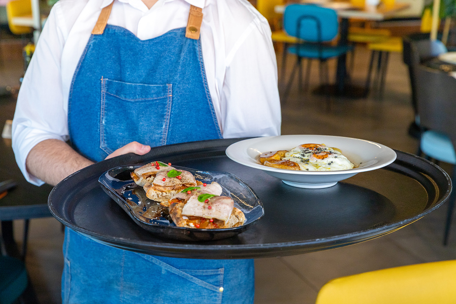 Nuevos platos de la carta de Verano 2025 abq restaurante situado en Loja Granada